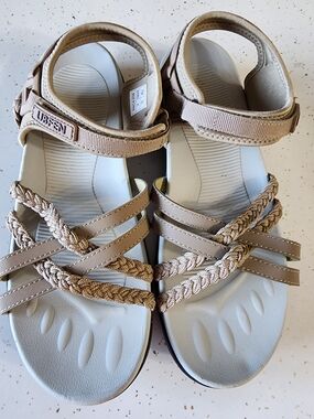UBFEN Women's Beige Hiking Braided Strap Comfort Sandals